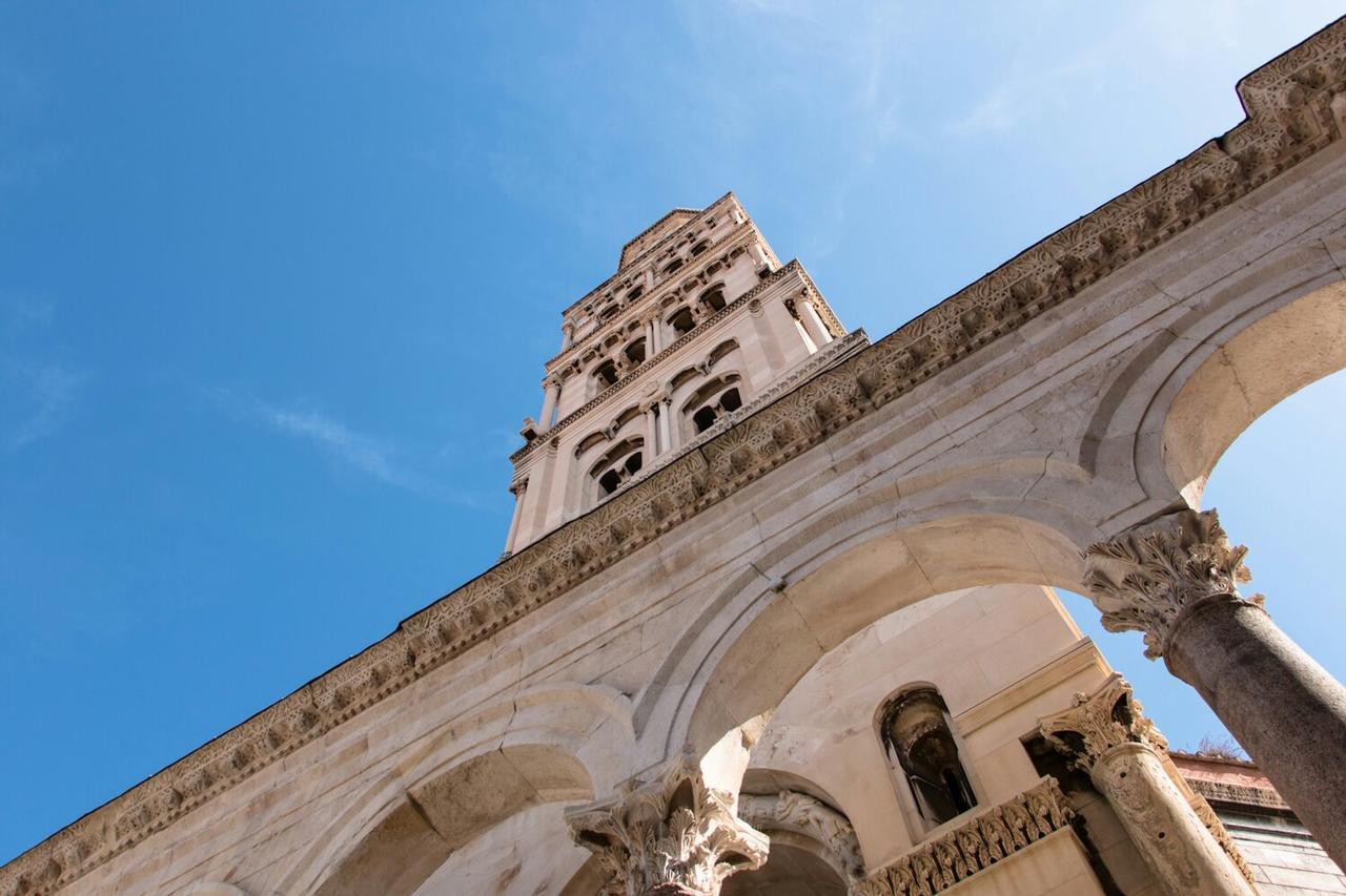 Happy Brothers - Center Of Split Exterior photo